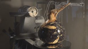 Как корень дерева превращается в произведение искусства. АСМР