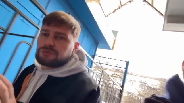 ВЛОГ Было ДТП и мы едем в страховую / Алиса коллекционирует НОВЫЕ журналы и игрушки / Наш день смотреть онлайн