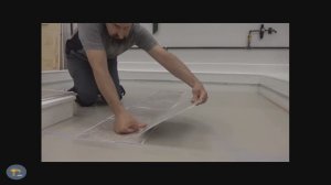 Укладка напольной ПВХ плитки, самоклеящийся способ своими руками, пошагово