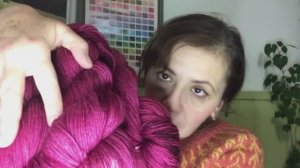 Покрасила пряжу. Неудачную пряжу в удачную шаль.