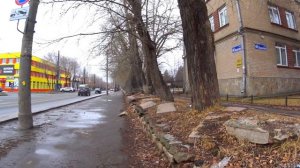 автохамы на тротуаре