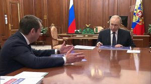 Развитие арктической зоны и Севморпути президент обсудил с губернатором Мурманской области