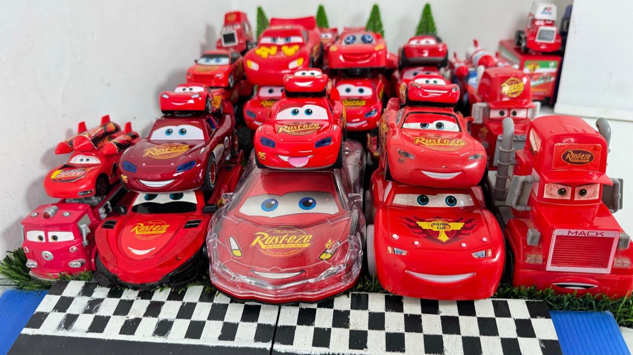 Машинки летают и прыгают! Развивающие мультики Машины помощники. Мультфильмы про машинки