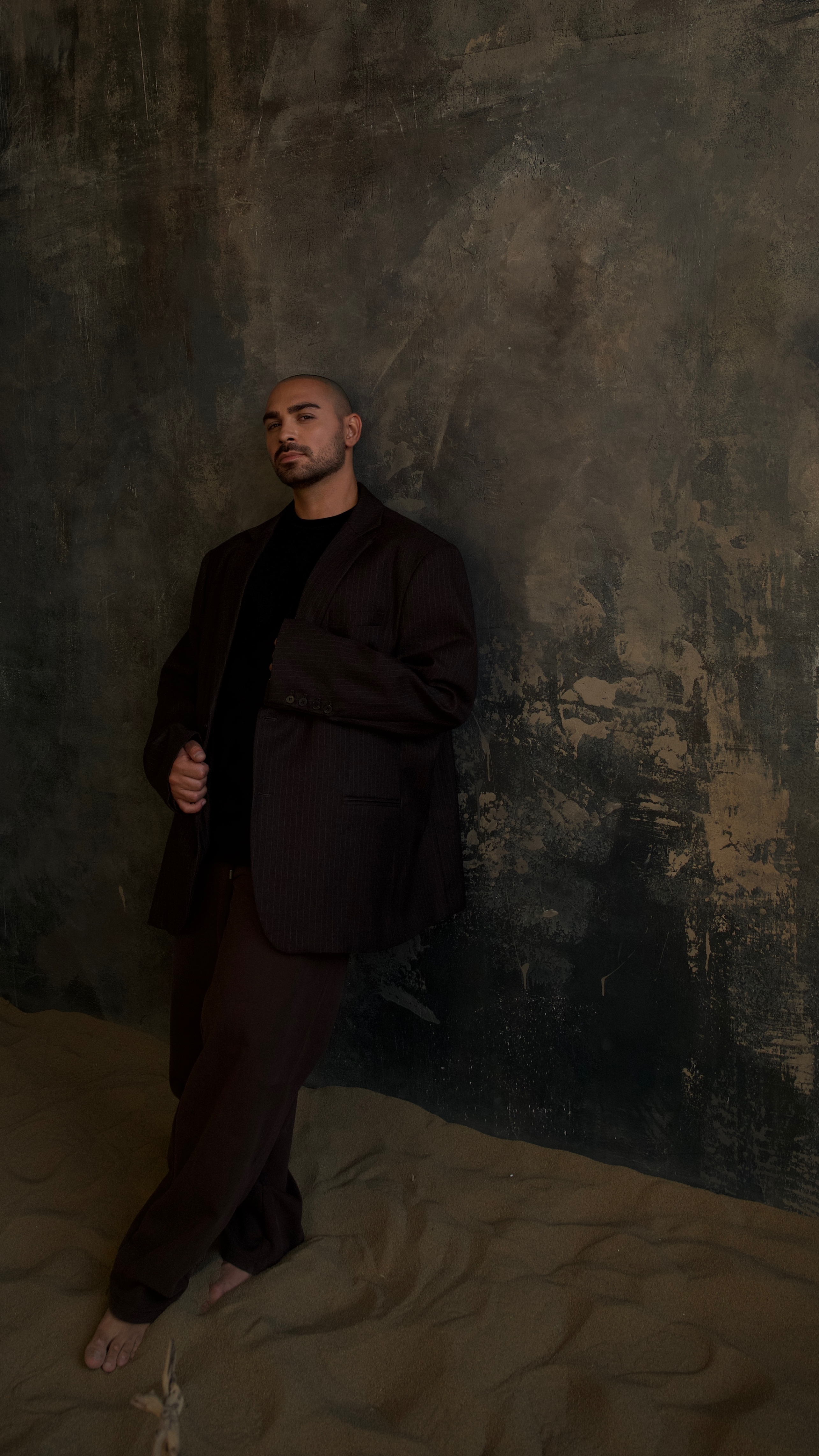 Задумался о том, каким сделать следующий трек! В каком стиле хочешь услышать мою музыку? 🎶 смотреть онлайн