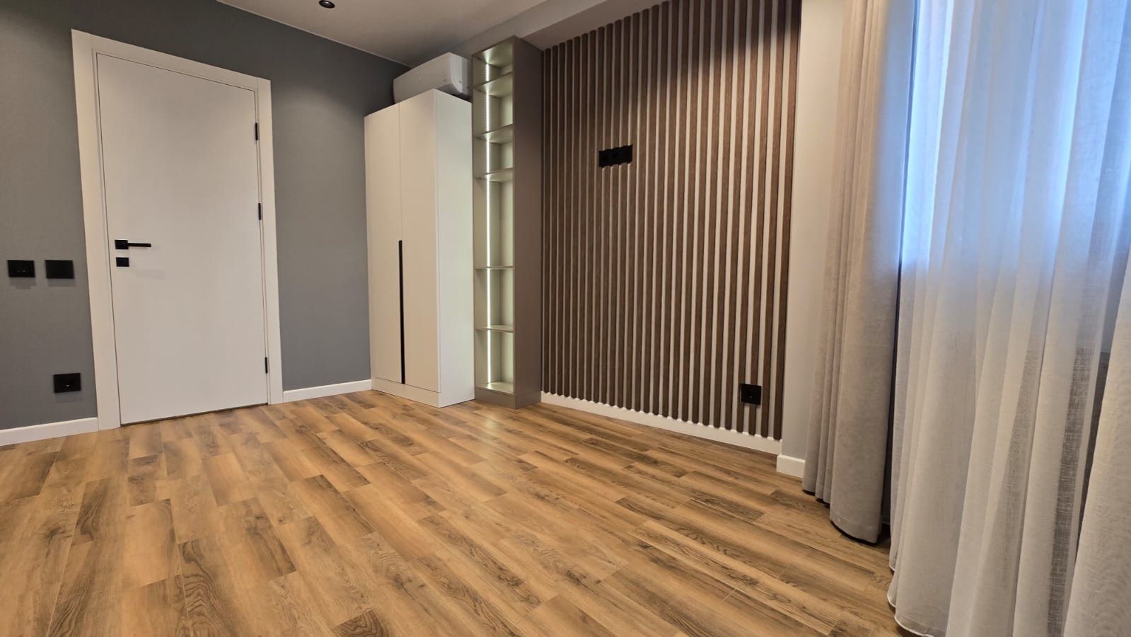 Обзор 1- комнатной квартиры на продажу в Ялте, ЖК Приморский парк смотреть онлайн