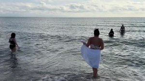 На юге погода ставит температурные рекорды, а в регионах Центральной России дожди.