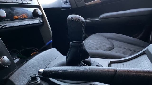SsangYong Kyron. Перетяжка руля, подлокотника, ручки кпп и дверных подлокотников смотреть онлайн