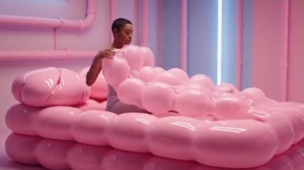 АСМР [ASMR] В какой кровати вы спите? 🛌 смотреть онлайн