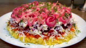 Невероятно вкусный салат с куриной грудкой и маринованным луком! Полезно и просто!