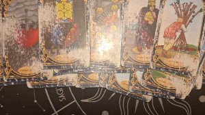 ТАРО РАСКЛАД\ КАКОЙ ЧЕЛОВЕК ДУМАЕТ О ВАС ?!