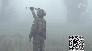 Военкор Первого канала А. Кручинин проводит сбор для 7-й гвардейской бригады "Южной" группировки.