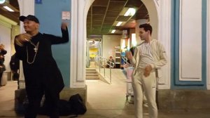 Танцр Майкл Танцует С Сашей