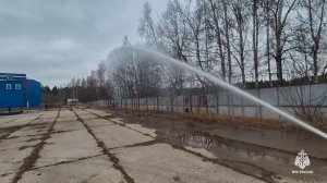 Сотрудники ВНИИПО МЧС России проводят испытания различных видов пожарно-технической продукции