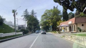 Автопрогулка по улочкам Сухума