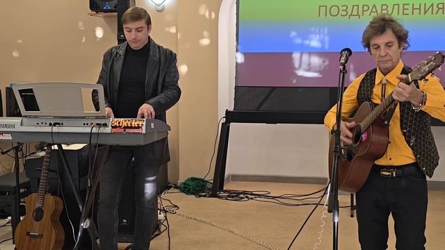 Игорь Гужа' Москва О чём мечтает вечный Бог