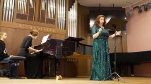 Ольга Алексеева исполняет романс Чайковского «Растворил я окно». Фортепиано — Ольга Воробьёва