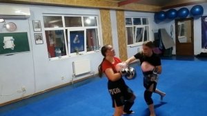 Работа в маятнике на средней дистанции. Кэмпо-ММА