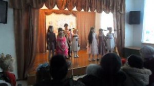 Песня СНИТСЯ СОН. Слова И.Николаева, муз.И.Крутого.