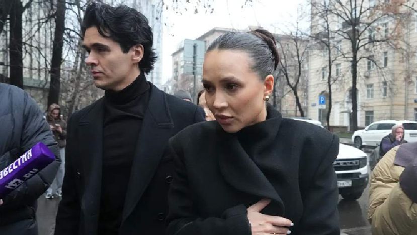 Блогер Лерчек подтвердила новости о своей беременности