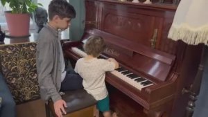 Когда берешь пример со старшего товарища