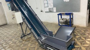 Транспортер для сепарации деталей от литников из под ТПА. 1002