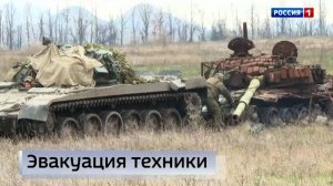 Бойцы ремонтного батальона организовали эвакуацию подбитого на поле боя танк Т-72