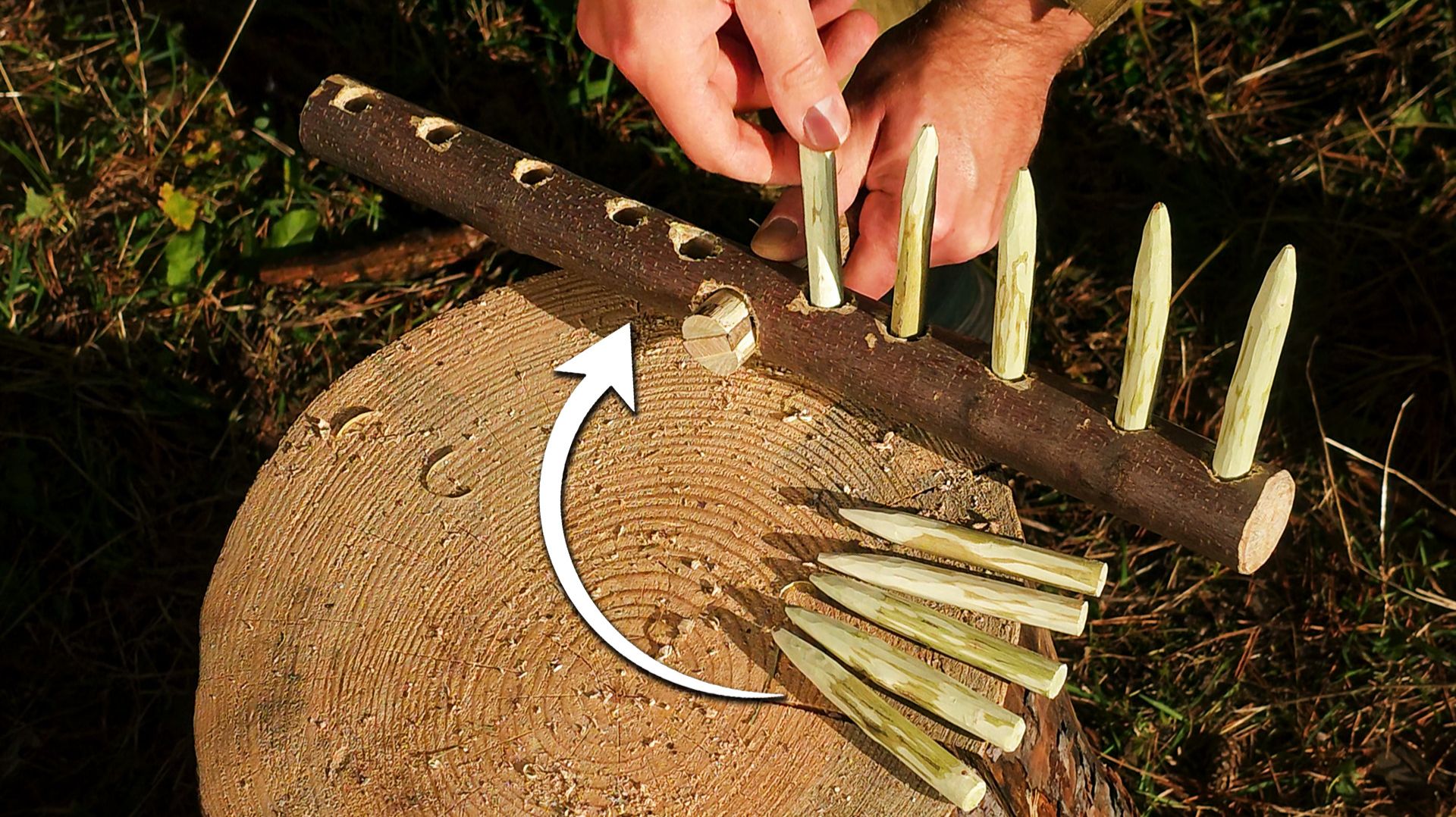 Сделал КЛАССНЫЙ ИНСТРУМЕНТ в диком лесу | Кемпинг | Играю на варгане