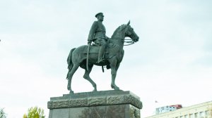 Памятник Дважды Герою Советского Союза Маршалу Рокоссовкому К.К.