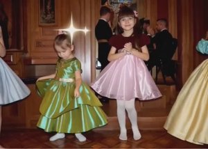 ... сшила мама платье ...