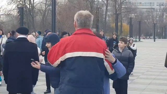 23 ноября 2025 САМА П'Ю ,САМА НАЛИВАЮ #kharkiv смотреть онлайн