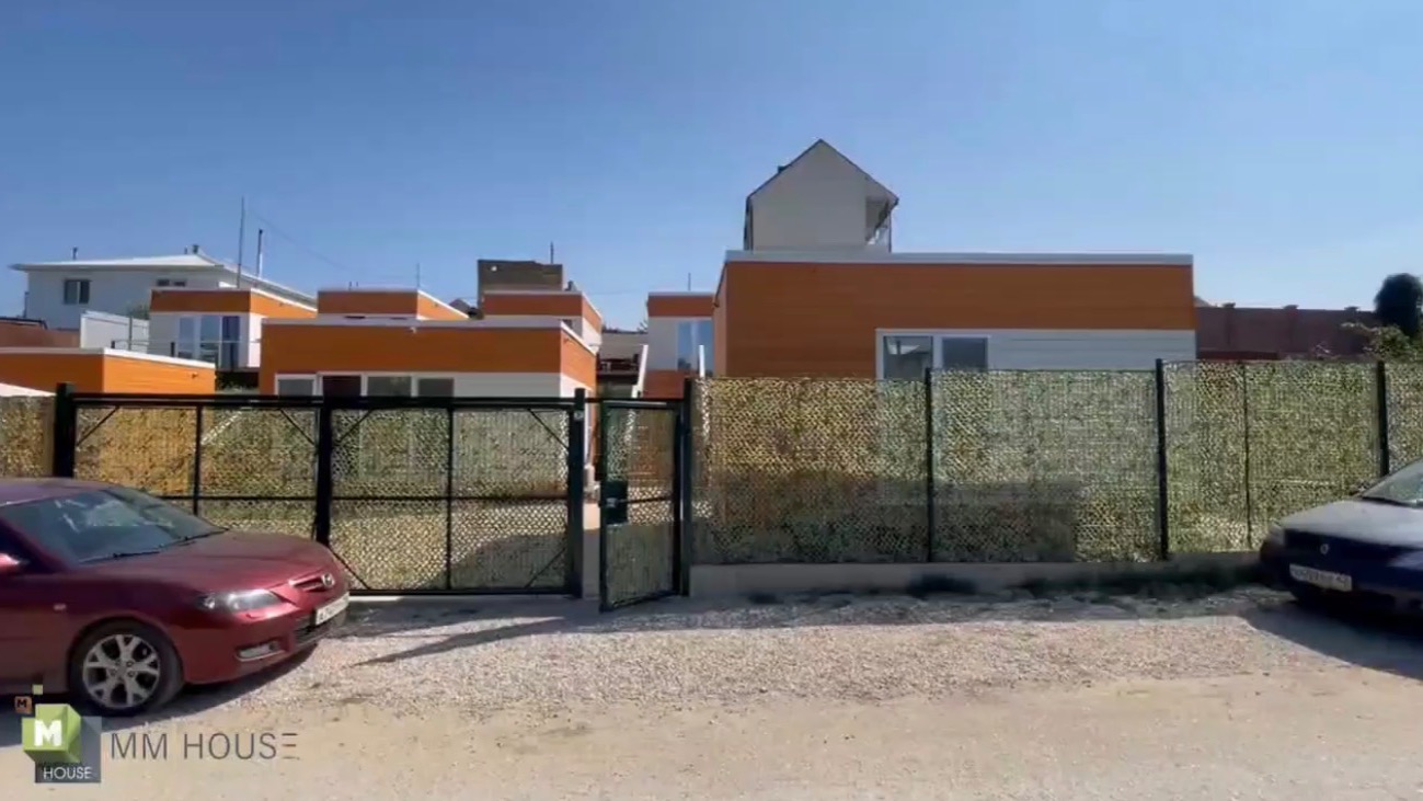 Видеообзор гостиницы из домиков 23 м2