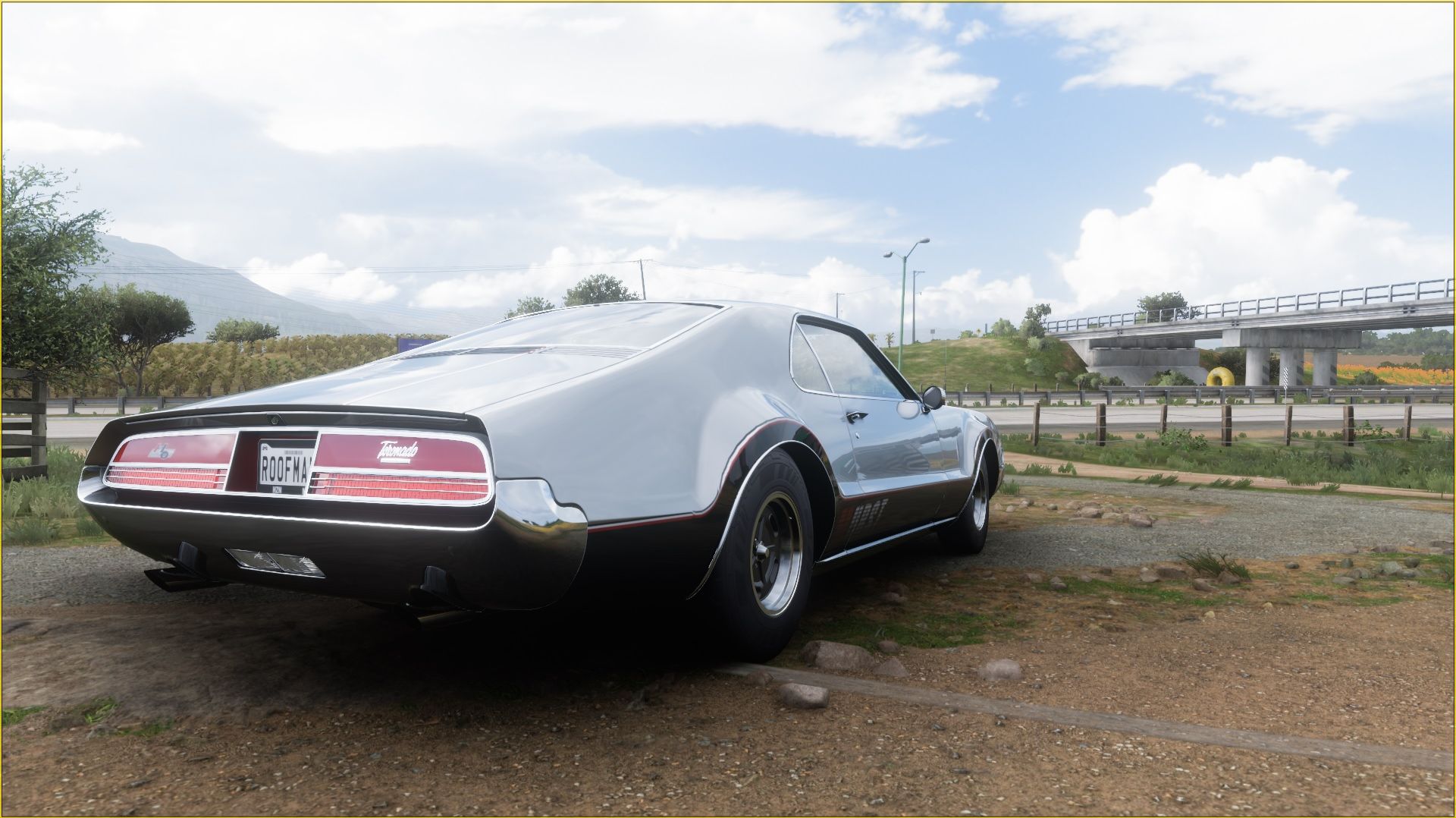 FH5. Oldsmobile Toronado '66 Stock V/S Full Tuning stock Engine.
