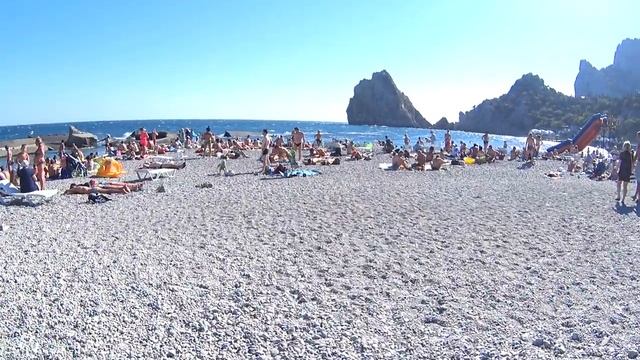 Пляж Симеиз. Вид на гору Дива. Крым