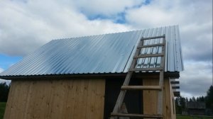 монтаж профнастила на крышу