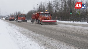 Снегопад вновь задает темп работы череповецким коммунальщикам