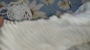 Начала вязать джемпер