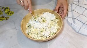 Просто смешайте ТВОРОГ, ЯЙЦА и ЗЕЛЁНЫЙ ЛУК