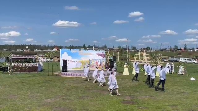 (из архива) Якутский традиционный праздник Ысыах. Танец " Кыталык"