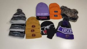 Лот 1435 СТОК шапки Канада цена 1580ркг вес 1,4 кг