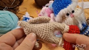 " Вяжем играя" с Еленой Велиной. 16 тур. Финиш. Есть готовые работы: 4 игрушки.