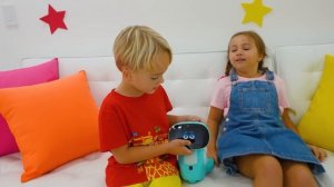 Влад и Никита Удивительное приключение Влада и Ники с Мико   Самые умные роботы