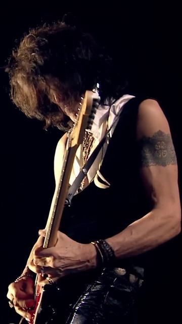 Aerosmith - Walk This Way (Live At Donington Park 2014) смотреть онлайн