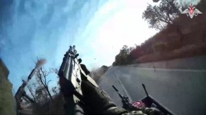 Уничтожение FPV-дрона ВСУ при попытке атаковать пикап ВДВ