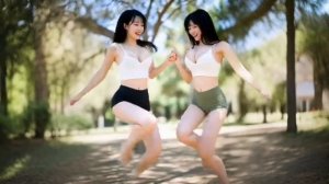 АЗИАТОЧКИ танцуют под русские частушки