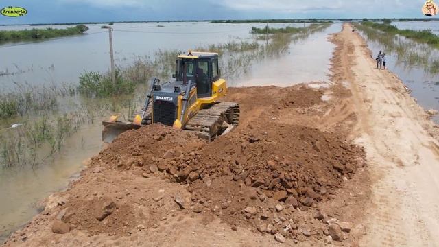 Строительство, восстановление размытой дороги