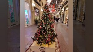 Москва уже вовсю готовиться к Новому году.Атмосфера праздника в ГУМе-23.11.2025 год.