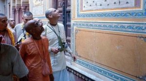 Лекция Шрилы Прабхупады 25.11.1974, Бомбей.  ШБ 3.25.25. Примите сознание Кришны.