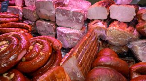 В Сургуте работает выставка белорусских колбас и рыбных деликатесов Камчатки