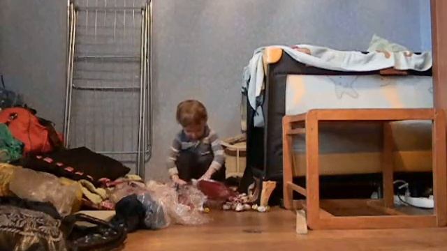 Алёша в норе 15.03.2012.MOV