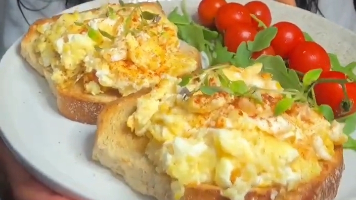 Жареный ТВОРОГ на завтрак...🍳🍶😋 Рецепт ⤵️